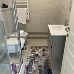 Rivierarent Charming With Pool And Garden شقة