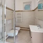 شقة Rivierarent Charming With Pool And Garden ألاسيو