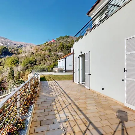 Rivierarent Charming With Pool And Garden Alassio