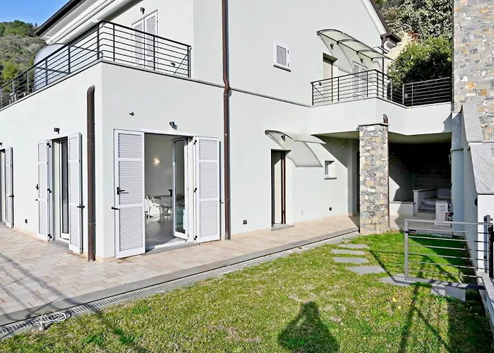 Rivierarent Charming With Pool And Garden 알라시오