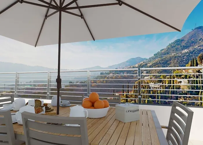 Rivierarent Charming With Pool And Garden 알라시오