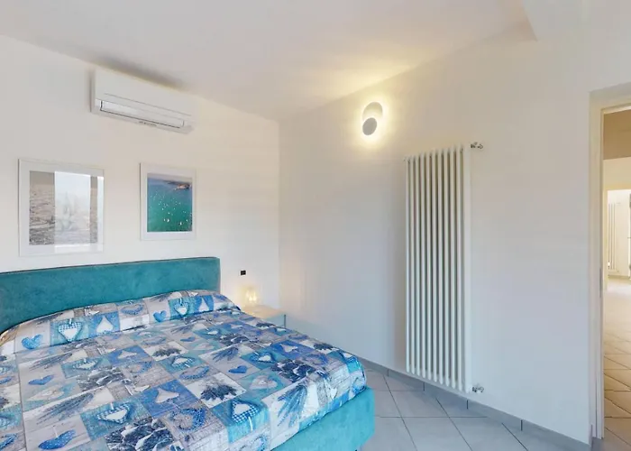 Appartement Rivierarent Charming With Pool And Garden